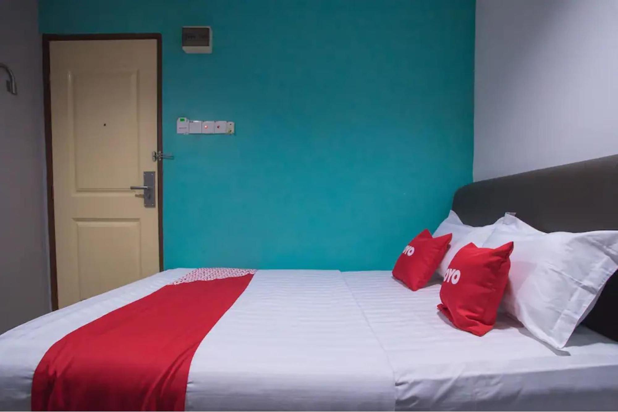 Oyo 90281 Hotel Taj Seksyen 13 Shah Alam Eksteriør billede